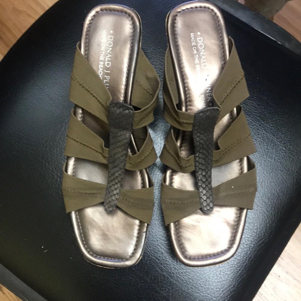 Donald Pliner strap wedges